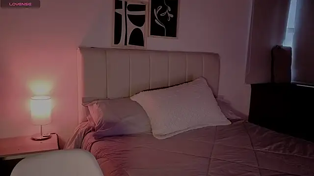 Roxxy mora online show from February 19, 2026, 10:29 pm