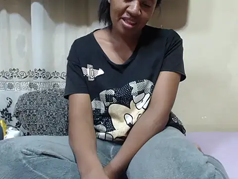 Snapshot of Linda_sexy chatting on October 27, 2025, 5:25 pm Linda sexy online show from October 27, 2025, 5:25 pm