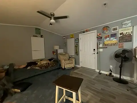 hungkubenski online show from November 11, 2025, 5:46 am