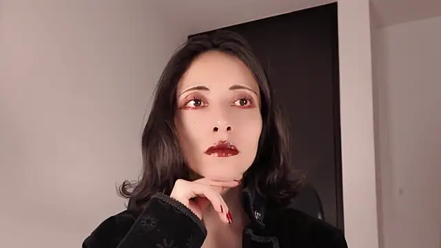 Snapshot of Edranah chatting on December 2, 2025, 11:28 pm Edranah online show from December 2, 2025, 11:28 pm