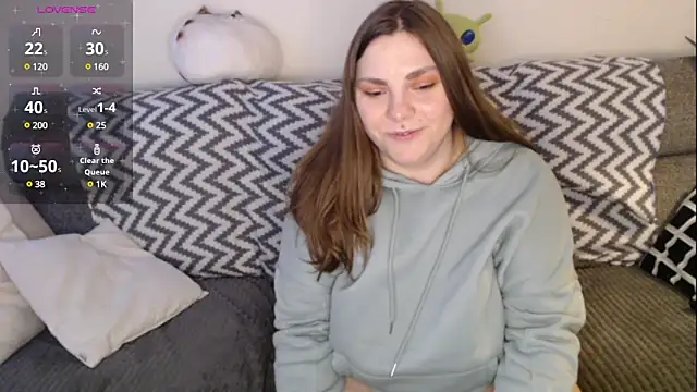 Colins Pink Room online show from February 17, 2025, 3:22 pm
