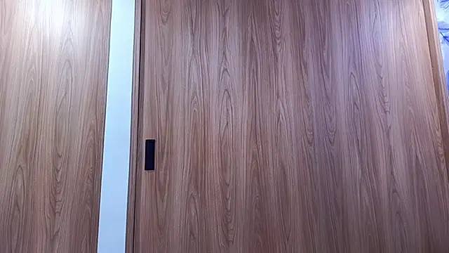 Molly ADY online show from October 28, 2025, 3:44 pm