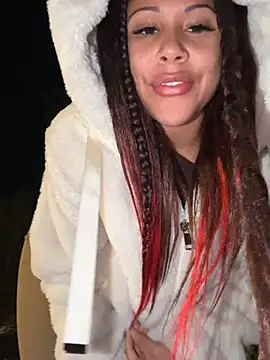 HaileyDiana online show from March 11, 2026, 10:04 pm