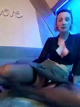 Snapshot of tatianasexymilf chatting on January 7, 2026, 4:12 pm tatianasexymilf online show from January 7, 2026, 4:12 pm