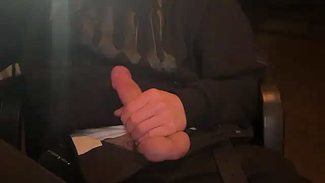 Snapshot of KendrickJiz chatting on March 23, 2026, 8:19 pm KendrickJiz online show from March 23, 2026, 8:19 pm