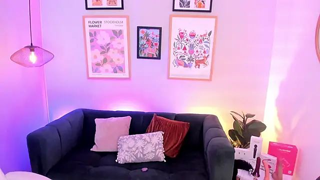 Melissa Koster online show from April 12, 2026, 5:22 am