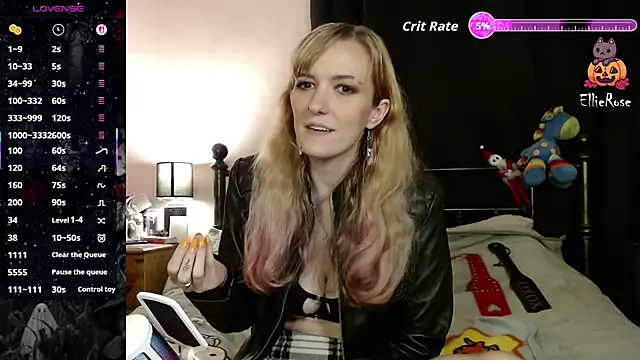 Snapshot of EllieeRose chatting on June 11, 2026, 5:15 am EllieeRose online show from June 11, 2026, 5:15 am