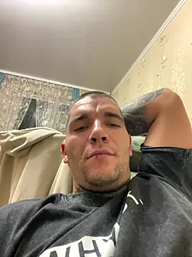 Snapshot of BadBoy_92 chatting on November 30, 2025, 3:13 pm BadBoy 92 online show from November 30, 2025, 3:13 pm