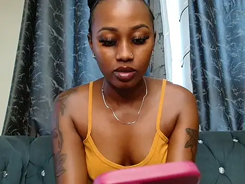Miss hot candy online show from February 25, 2025, 6:03 am