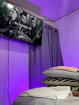 ANA CARTER online show from November 12, 2025, 11:08 pm