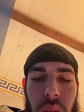 xhxmdnx online show from April 13, 2026, 11:25 am