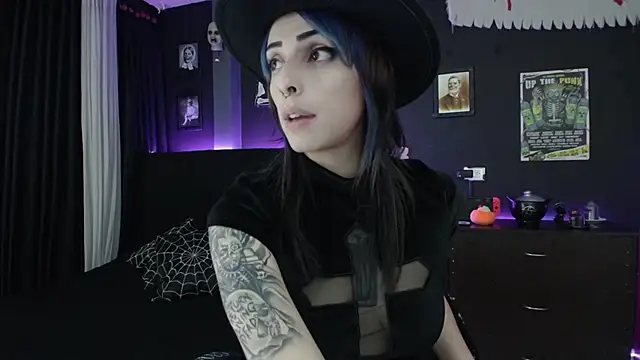 Snapshot of Goddess_Mortem chatting on January 28, 2025, 12:05 am Goddess Mortem online show from January 28, 2025, 12:05 am