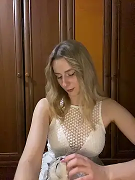 Snapshot of Ameli_Li chatting on December 2, 2024, 11:35 pm Ameli Li online show from December 2, 2024, 11:35 pm