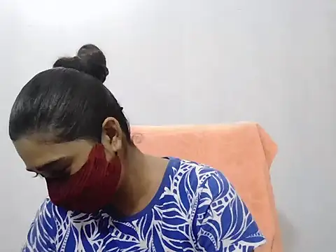 Snapshot of Chitrani- chatting on February 24, 2026, 5:47 pm Chitrani- online show from February 24, 2026, 5:47 pm