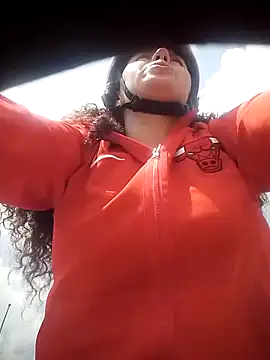 Valeria  soler online show from November 4, 2025, 3:38 pm