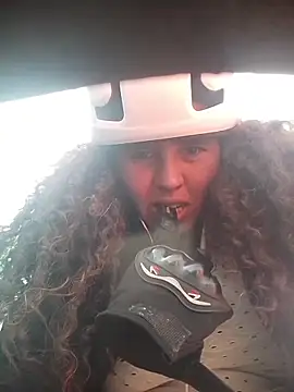 Valeria  soler online show from October 22, 2025, 1:54 pm