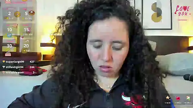 Valeria  soler online show from February 21, 2025, 6:26 pm