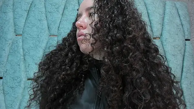 Valeria  soler online show from November 14, 2025, 12:53 pm