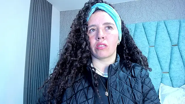 Valeria  soler online show from September 29, 2025, 1:06 pm
