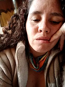 Valeria  soler online show from October 11, 2025, 2:07 pm