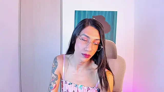 sofiaa grey  online show from March 24, 2026, 3:34 pm