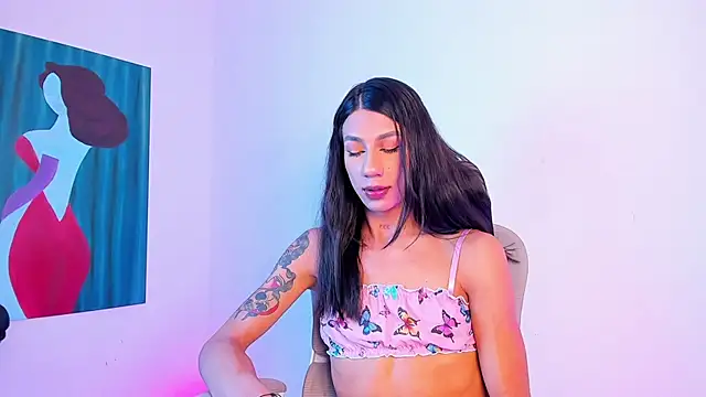 sofiaa grey  online show from July 3, 2026, 4:02 pm