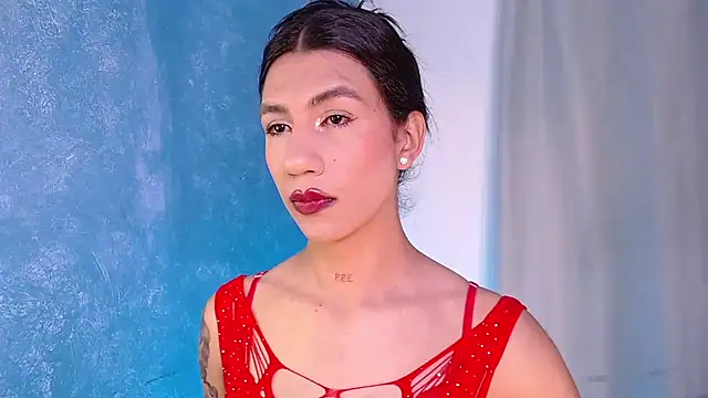 sofiaa grey  online show from January 26, 2025, 1:15 pm