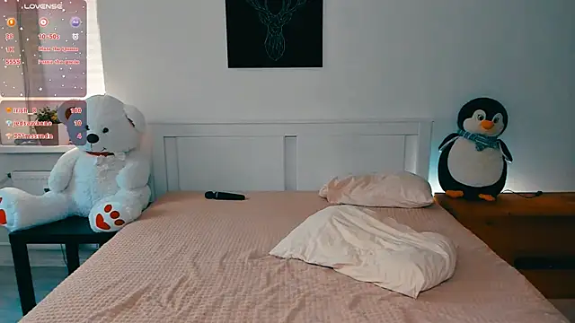 Snapshot of shaameless chatting on March 9, 2025, 3:05 pm shaameless online show from March 9, 2025, 3:05 pm