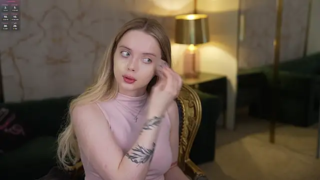 Snapshot of Cassy-Celestial_ chatting on November 19, 2025, 8:47 am Cassy-Celestial online show from November 19, 2025, 8:47 am