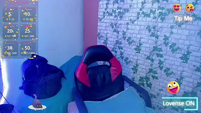 MIABOOBS   online show from November 5, 2025, 3:09 am