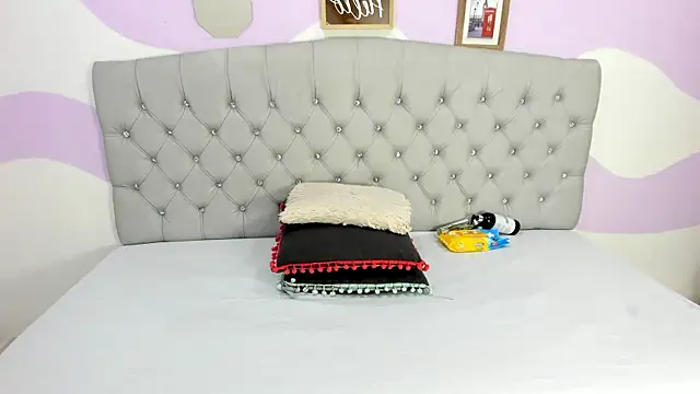 Snapshot of BRIYITHMENA chatting on October 23, 2025, 1:10 pm BRIYITHMENA online show from October 23, 2025, 1:10 pm