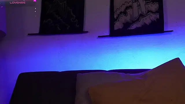 SylveonFox online show from October 28, 2025, 10:58 am