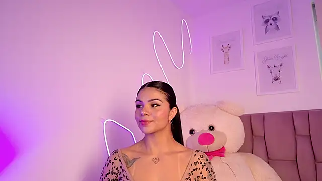 SophiaKarson online show from November 27, 2025, 7:14 pm