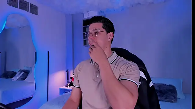 Snapshot of MarcoSullivan chatting on November 22, 2025, 2:27 pm MarcoSullivan online show from November 22, 2025, 2:27 pm