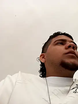 Nathan mason  online show from March 5, 2025, 1:06 pm