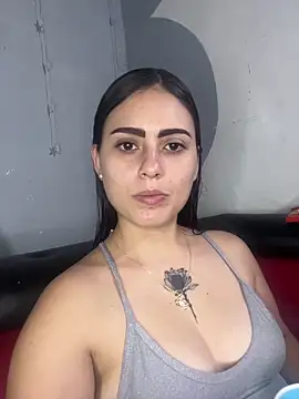 Azuna25 online show from June 15, 2026, 8:41 pm