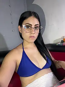 Snapshot of Azuna25 chatting on March 26, 2026, 8:29 pm Azuna25 online show from March 26, 2026, 8:29 pm