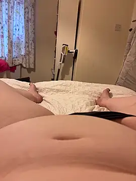 curvygirll2 online show from October 12, 2025, 4:30 pm