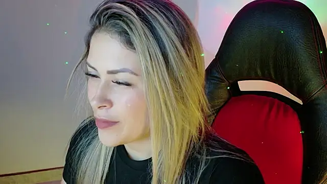 Snapshot of Natalia_Montoya chatting on October 30, 2025, 9:11 pm Natalia Montoya online show from October 30, 2025, 9:11 pm