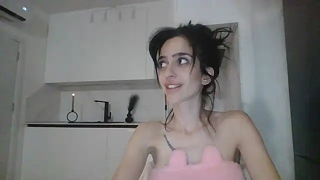 exotic brunettee online show from January 8, 2025, 3:28 pm