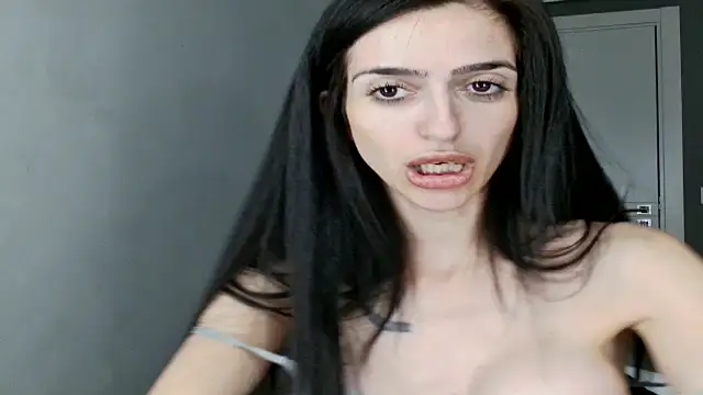 exotic brunettee online show from December 7, 2024, 3:58 pm
