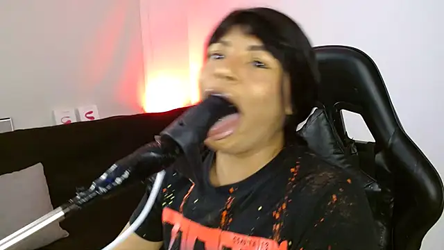 Snapshot of Anabel693 chatting on March 17, 2025, 6:21 pm Anabel693 online show from March 17, 2025, 6:21 pm