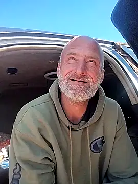 FloppyPickle4u online show from March 15, 2025, 5:04 pm