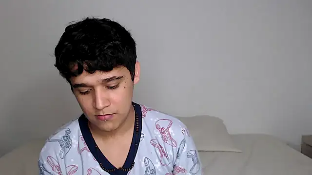 Snapshot of kaiine190 chatting on November 3, 2025, 7:50 pm kaiine190 online show from November 3, 2025, 7:50 pm