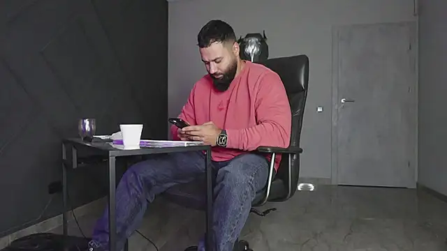 mattmasterss online show from October 30, 2025, 9:33 pm