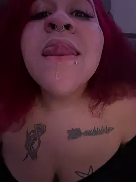 Juicyjordie online show from July 11, 2026, 4:35 am