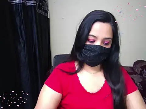 Arushisingh8888 online show from February 5, 2026, 10:33 am