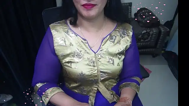 Arushisingh8888 online show from June 19, 2026, 3:51 pm