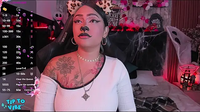 Neko Misaki online show from October 25, 2025, 12:04 pm