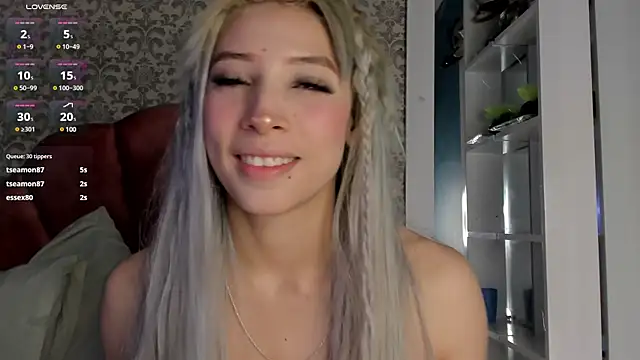 Samantha cp  online show from March 13, 2025, 3:17 pm